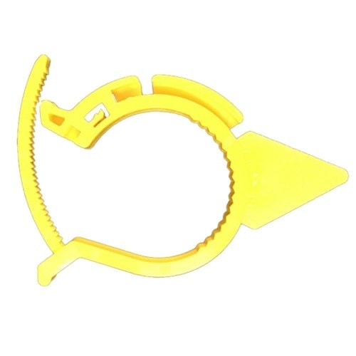 Yellow arrowhead wheel nut indicator